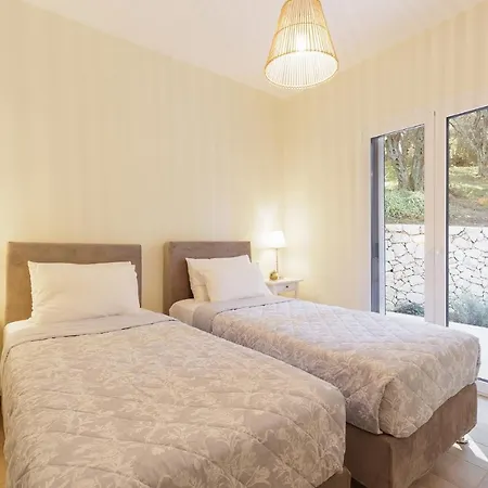 Villa Breeze & Villa Coco By Konnect, Avlaki Beach Kassiopi Exterior photo
