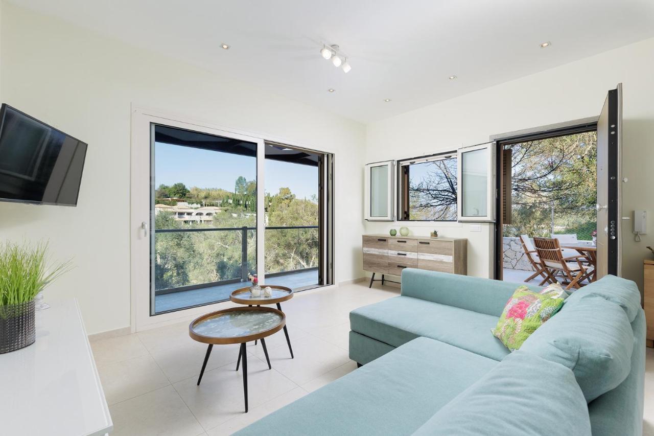 Breeze & Coco By Konnect, Avlaki Villa Kassiopi